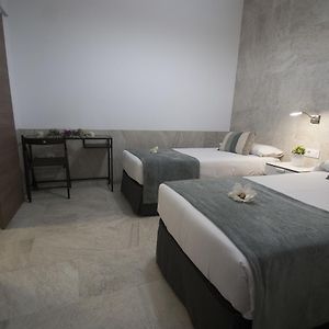 Habitación con 2 Camas Individuales